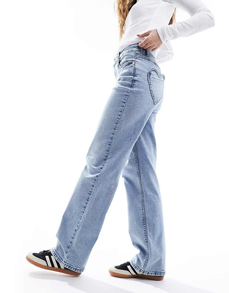https://images.asos-media.com/products/miss-selfridge-heart-pocket-straight-leg-jean-in-mid-wash-blue/205518175-3?$n_750w$&wid=750&fit=constrain
