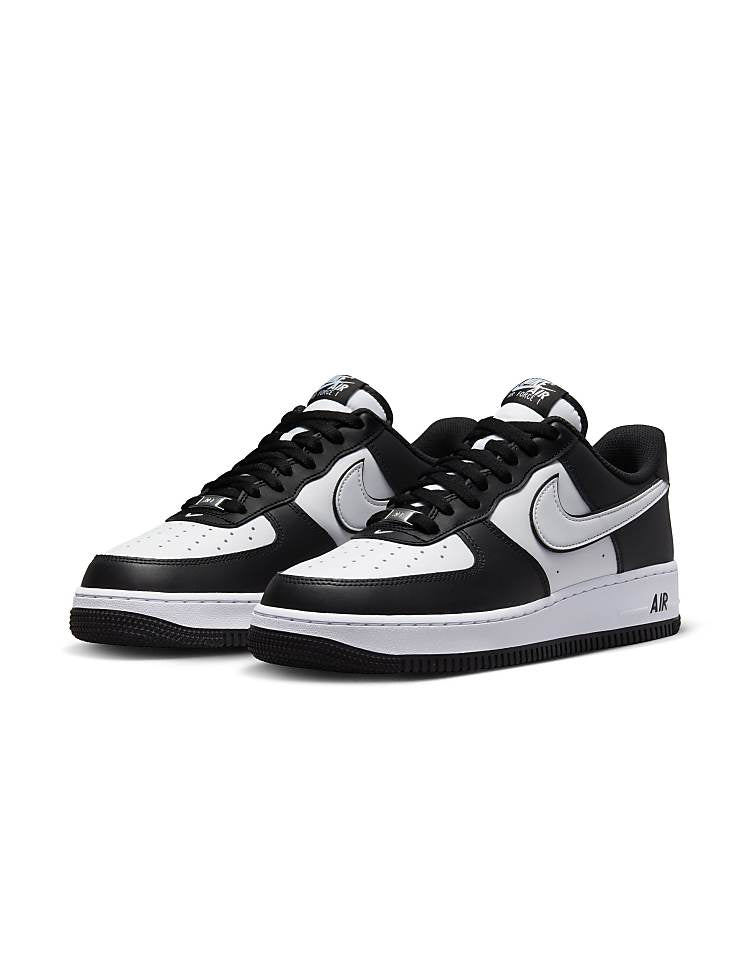 https://images.asos-media.com/products/nike-air-force-107-sneakers-in-black-and-white/205538969-3?$n_750w$&wid=750&fit=constrain