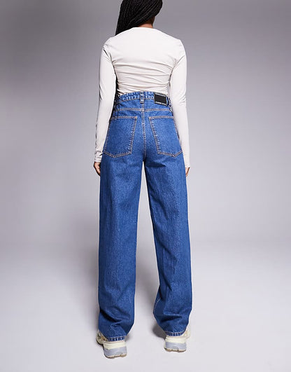 https://images.asos-media.com/products/weekend-collective-baggy-barrel-fit-jeans-in-mid-blue-wash/205736729-2?$n_750w$&wid=750&fit=constrain