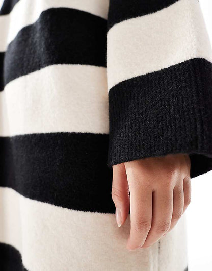 https://images.asos-media.com/products/asos-design-crew-neck-mini-dress-with-wide-cuff-in-mono-stripe/205992590-2?$n_750w$&wid=750&fit=constrain