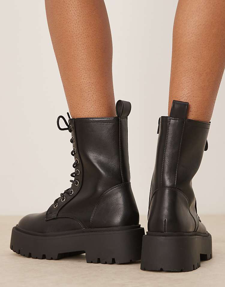 https://images.asos-media.com/products/asos-design-adventure-chunky-lace-up-boots-in-black/206560550-2?$n_750w$&wid=750&fit=constrain