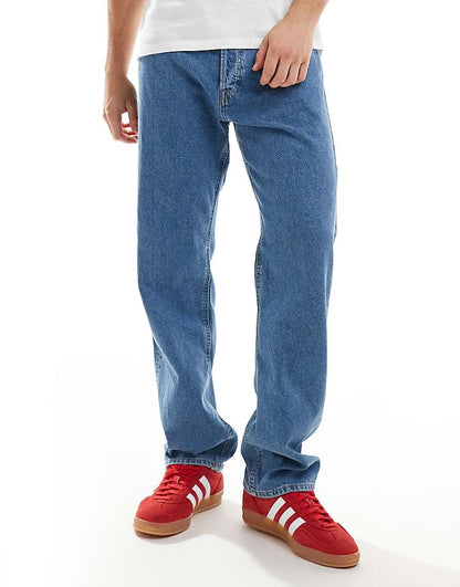 https://images.asos-media.com/products/jack-jones-chris-straight-leg-jeans-in-mid-blue-wash/206826008-1-sq735?$n_750w$&wid=750&fit=constrain