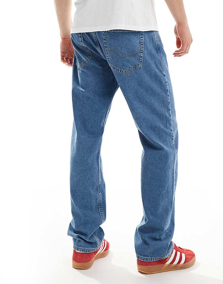 https://images.asos-media.com/products/jack-jones-chris-straight-leg-jeans-in-mid-blue-wash/206826008-3?$n_750w$&wid=750&fit=constrain