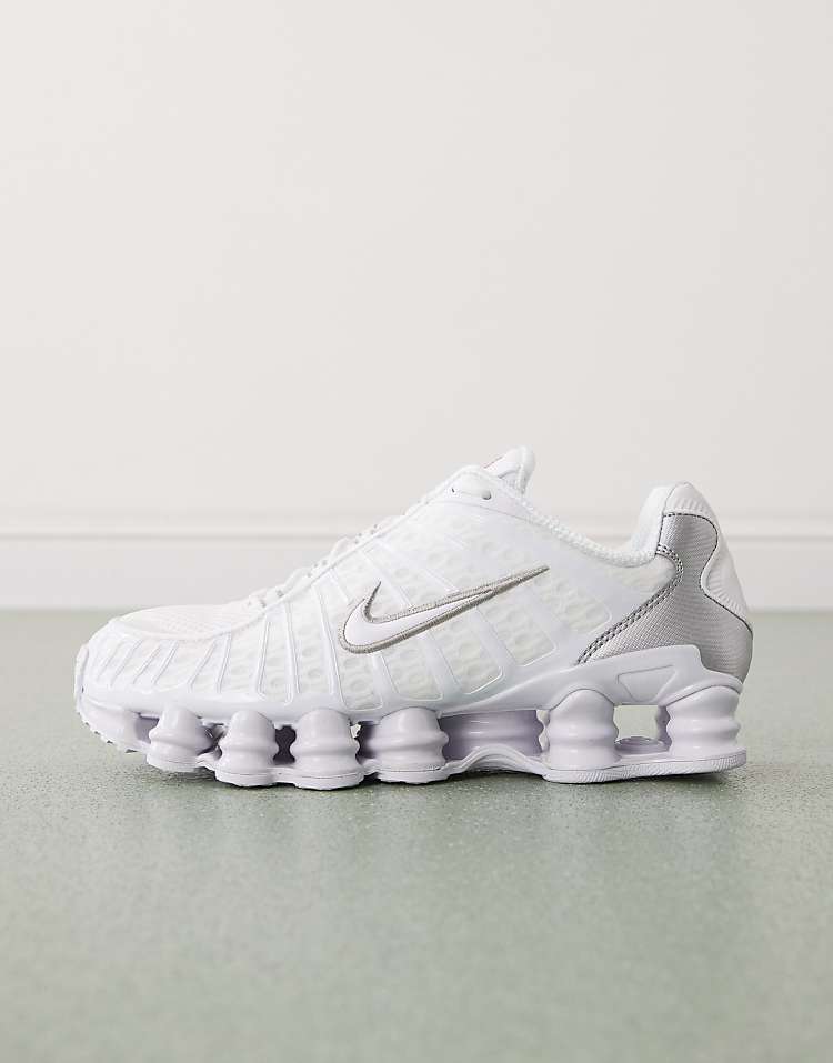 https://images.asos-media.com/products/nike-shox-tl-sneakers-in-white-and-silver/206963980-2?$n_750w$&wid=750&fit=constrain