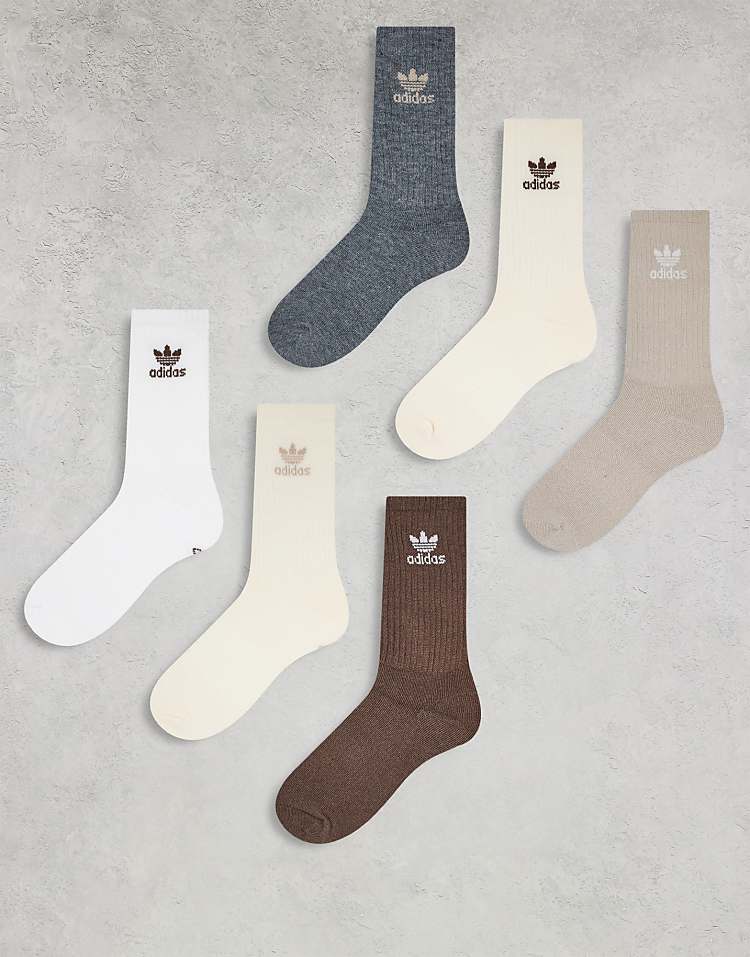 https://images.asos-media.com/products/adidas-originals-trefoil-6-pack-crew-socks-in-neutral-multi/207058130-1-beige?$n_750w$&wid=750&fit=constrain