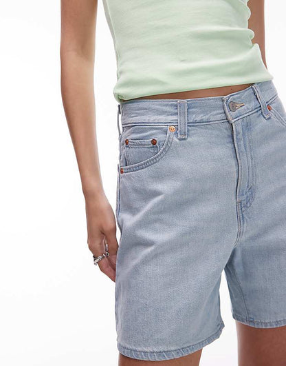 https://images.asos-media.com/products/levis-high-waisted-baggy-denim-shorts-in-light-blue/207079577-3?$n_750w$&wid=750&fit=constrain