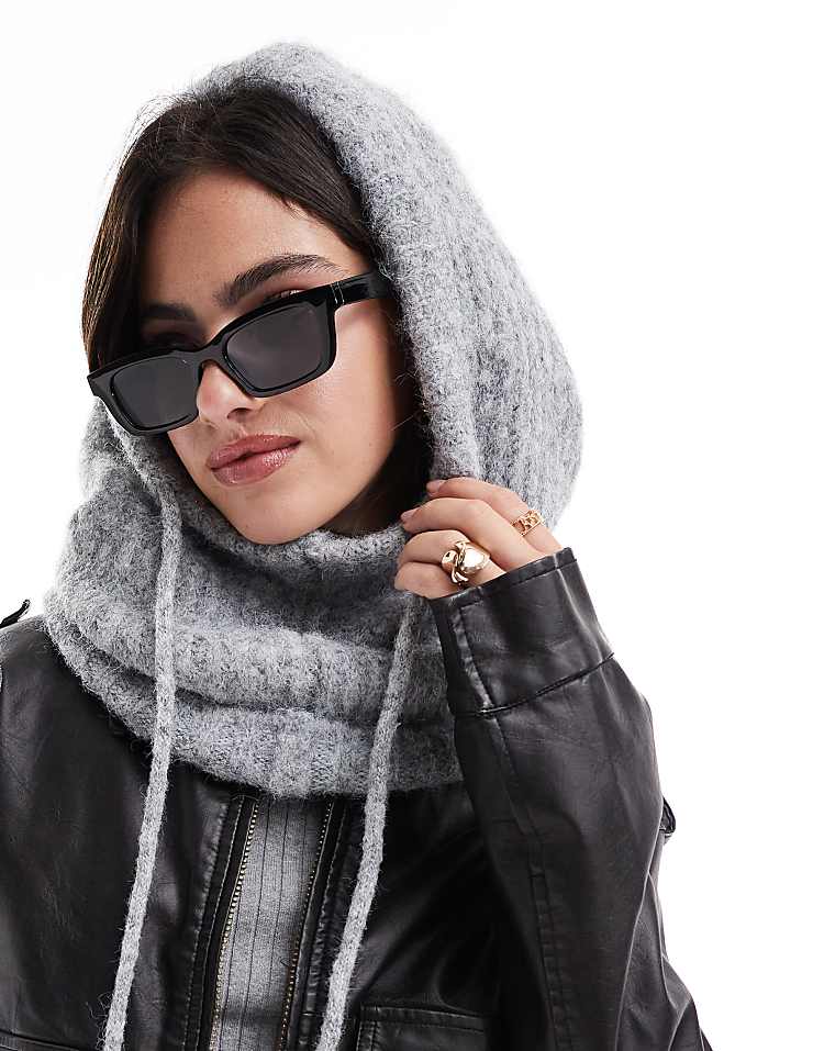 https://images.asos-media.com/products/pieces-oversized-balaclava-snood-in-light-grey-melange/207233964-1-lightgreymelange?$n_750w$&wid=750&fit=constrain