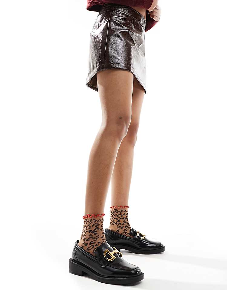https://images.asos-media.com/products/asos-design-leopard-knit-frill-ankle-socks/207409652-3?$n_750w$&wid=750&fit=constrain