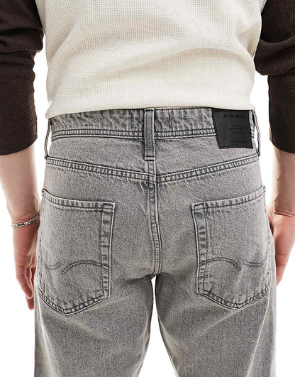 https://images.asos-media.com/products/jack-jones-chris-straight-jeans-in-gray-wash/207500272-4?$n_750w$&wid=750&fit=constrain