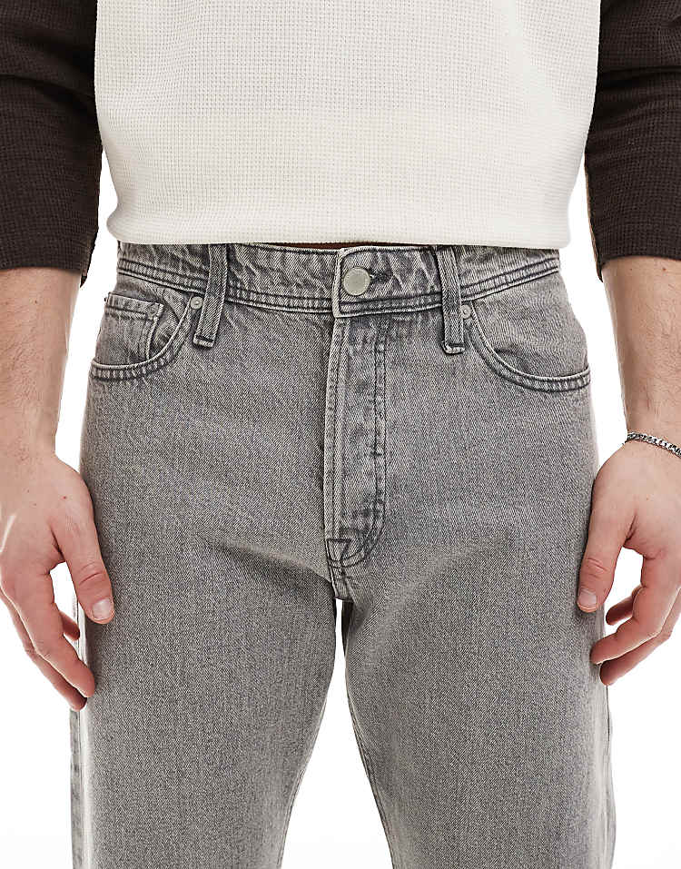 https://images.asos-media.com/products/jack-jones-chris-straight-jeans-in-gray-wash/207500272-5?$n_750w$&wid=750&fit=constrain