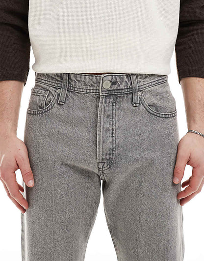 https://images.asos-media.com/products/jack-jones-chris-straight-jeans-in-gray-wash/207500272-5?$n_750w$&wid=750&fit=constrain