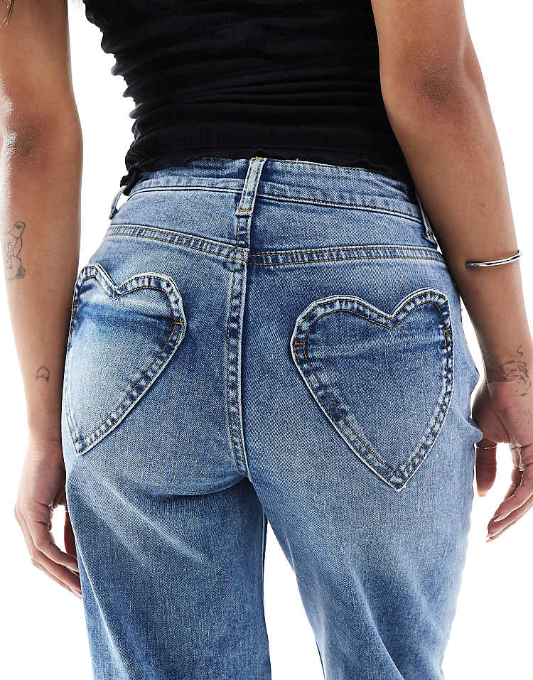 https://images.asos-media.com/products/miss-selfridge-petite-heart-pocket-straight-leg-jeans/207548945-4?$n_750w$&wid=750&fit=constrain