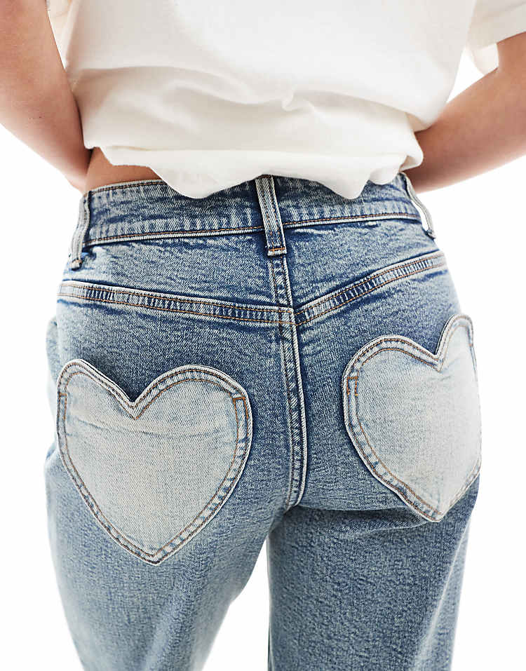 https://images.asos-media.com/products/miss-selfridge-petite-heart-pocket-straight-leg-jeans/207549036-4?$n_750w$&wid=750&fit=constrain
