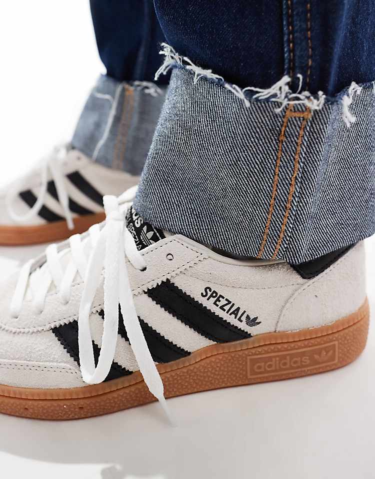 https://images.asos-media.com/products/adidas-originals-handball-spezial-rubber-sole-sneakers-in-cream-and-black/207557326-3?$n_750w$&wid=750&fit=constrain