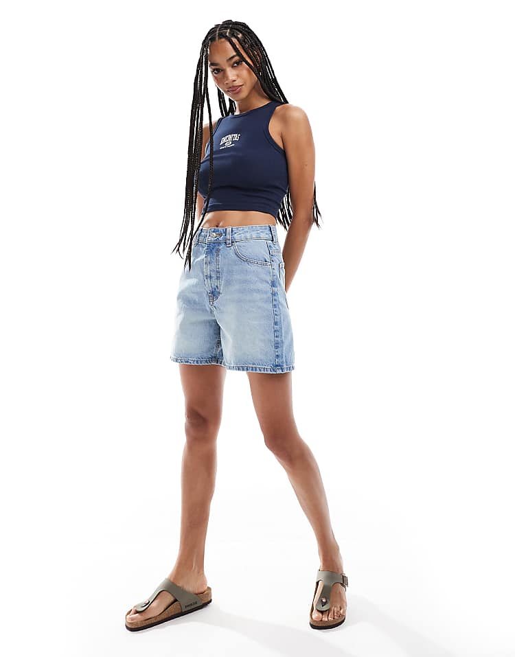 https://images.asos-media.com/products/asos-design-denim-dad-shorts-in-midwash-blue/207594976-2?$n_750w$&wid=750&fit=constrain