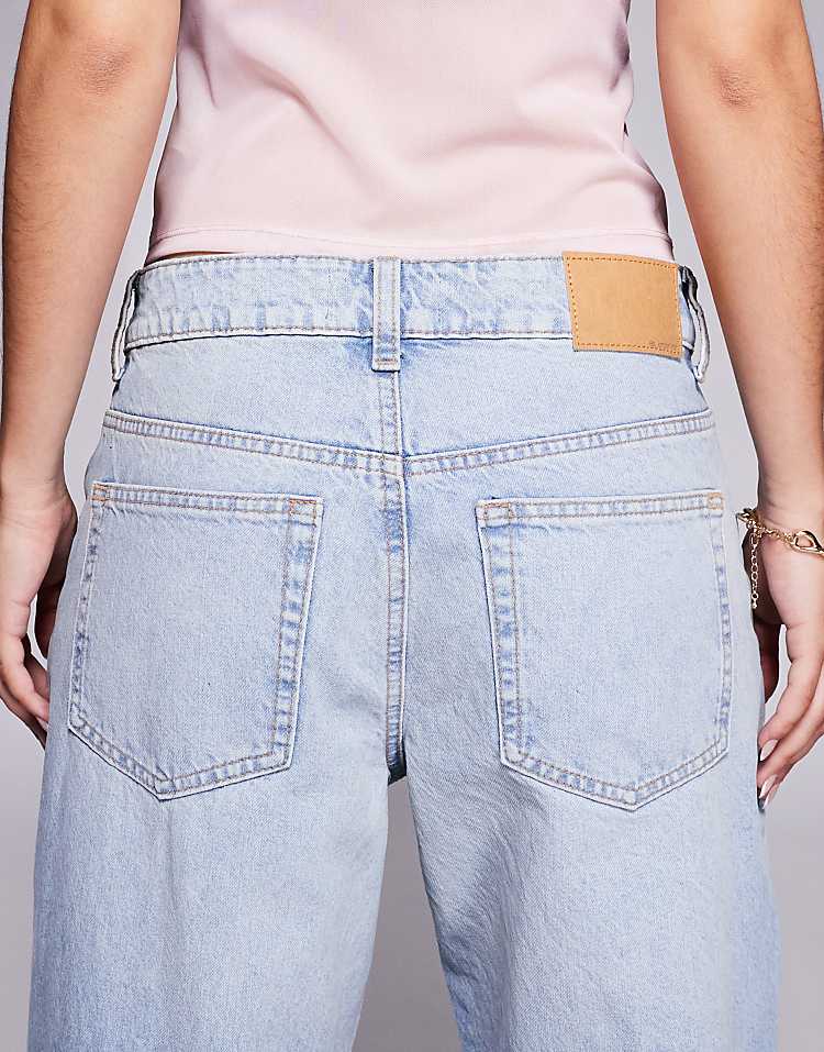 https://images.asos-media.com/products/asos-design-low-rise-baggy-jeans-in-pale-wash/207651216-4?$n_750w$&wid=750&fit=constrain