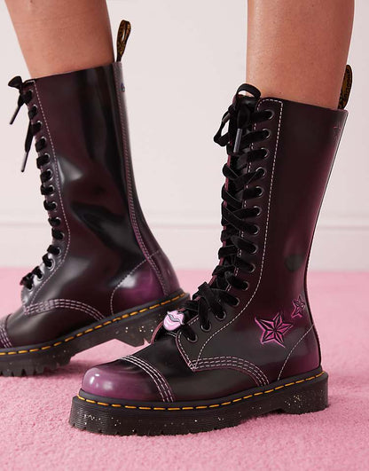 https://images.asos-media.com/products/dr-martens-1b99-bex-bratz-boot-in-black/207730855-2?$n_750w$&wid=750&fit=constrain