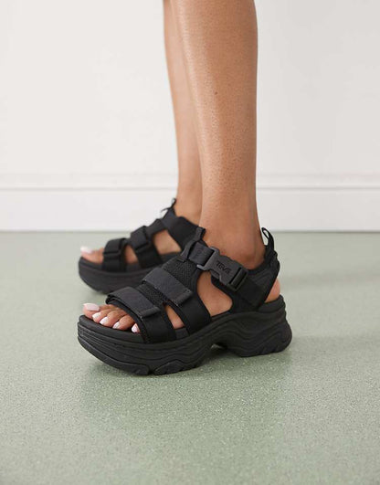 https://images.asos-media.com/products/teva-hurricane-ampsole-galla-in-black/207755082-1-black?$n_750w$&wid=750&fit=constrain