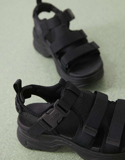 https://images.asos-media.com/products/teva-hurricane-ampsole-galla-in-black/207755082-3?$n_750w$&wid=750&fit=constrain