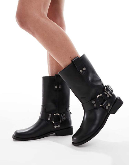 https://images.asos-media.com/products/asos-design-arley-flat-biker-boots-in-black/207872076-3?$n_750w$&wid=750&fit=constrain