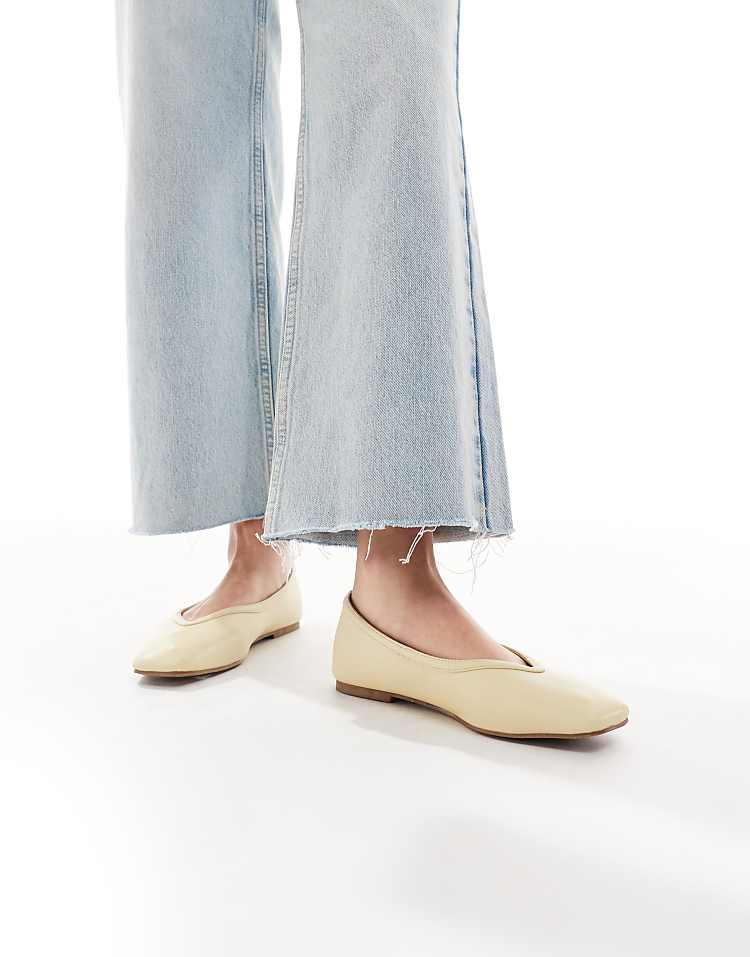 https://images.asos-media.com/products/raid-maryana-square-toe-ballet-flats-in-butter-yellow/207884516-1-butteryellow?$n_750w$&wid=750&fit=constrain