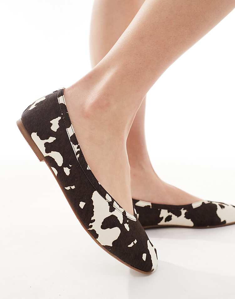 https://images.asos-media.com/products/raid-maryana-square-toe-ballet-flats/207884632-2?$n_750w$&wid=750&fit=constrain