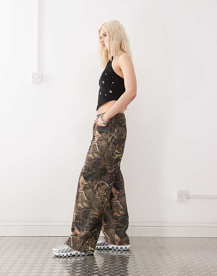 https://images.asos-media.com/products/collusion-x002-baggy-jeans-in-tree-camo-print/207899944-3?$n_750w$&wid=750&fit=constrain