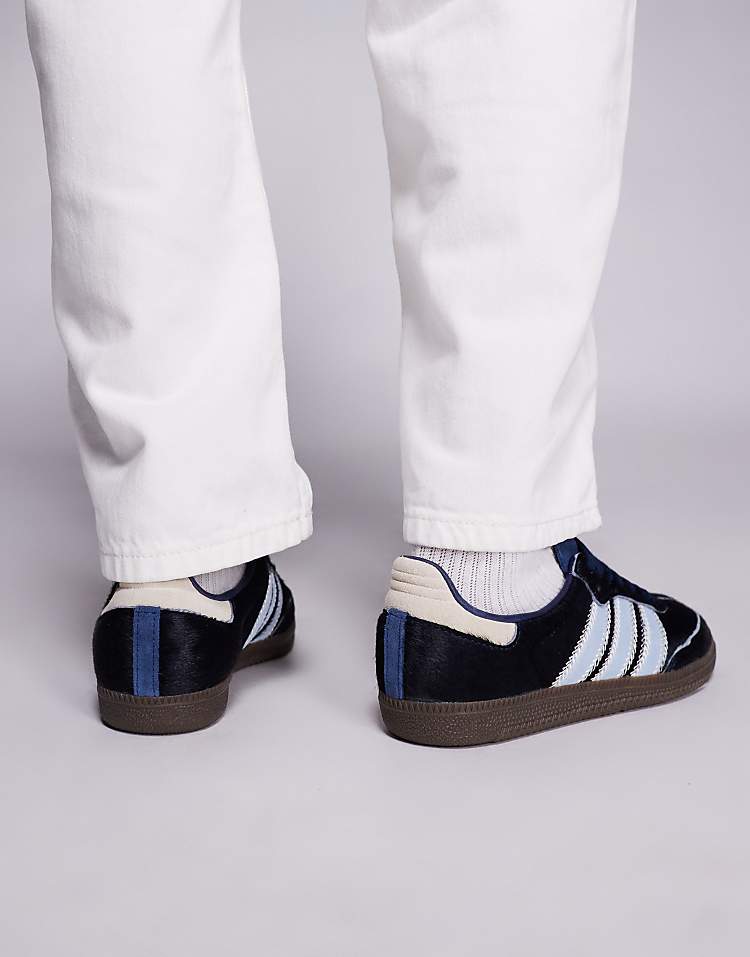 https://images.asos-media.com/products/adidas-originals-samba-og-sneakers-in-navy-pony-hair-and-light-blue/207950538-4?$n_750w$&wid=750&fit=constrain