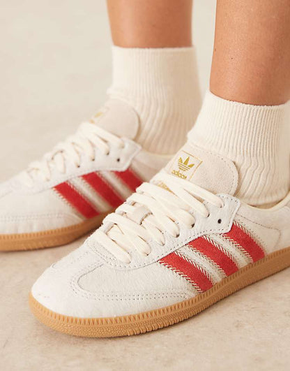 https://images.asos-media.com/products/adidas-originals-samba-og-sneakers-in-cream-and-red/207950746-3?$n_750w$&wid=750&fit=constrain