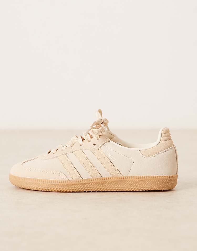 https://images.asos-media.com/products/adidas-originals-samba-og-sneakers-in-off-white/207950790-2?$n_750w$&wid=750&fit=constrain