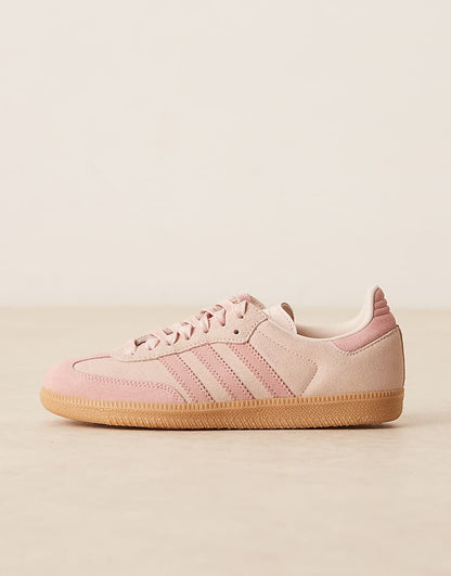 https://images.asos-media.com/products/adidas-originals-samba-og-sneakers-in-pink/207950956-2?$n_750w$&wid=750&fit=constrain