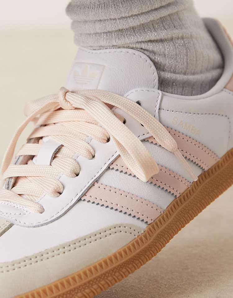 https://images.asos-media.com/products/adidas-originals-samba-og-sneakers-in-white-and-light-pink/207951078-3?$n_750w$&wid=750&fit=constrain