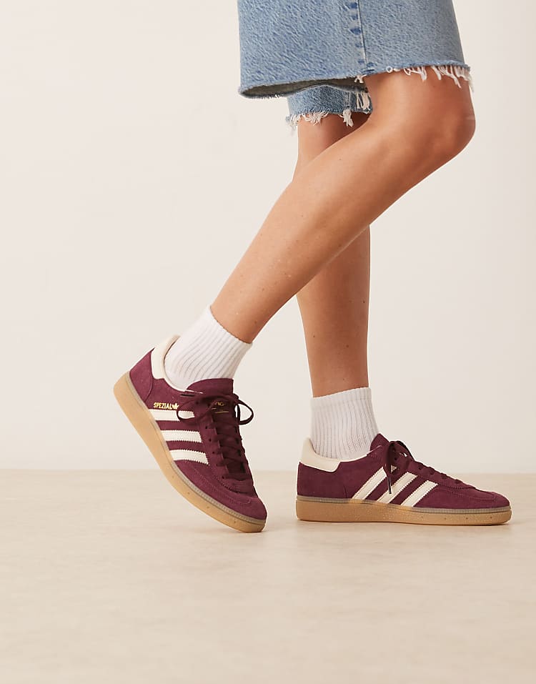 https://images.asos-media.com/products/adidas-originals-handball-spezial-sneakers-in-burgundy/207951391-1-burgundy?$n_750w$&wid=750&fit=constrain