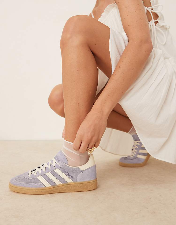 https://images.asos-media.com/products/adidas-originals-handball-spezial-sneakers-in-purple-and-white/207951483-5?$n_750w$&wid=750&fit=constrain