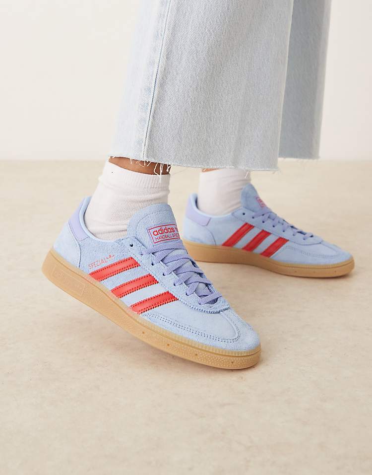 https://images.asos-media.com/products/adidas-originals-handball-spezial-sneakers-in-light-blue-and-red/207951616-1-lightblue?$n_750w$&wid=750&fit=constrain