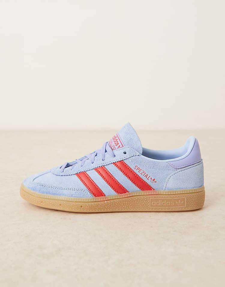 https://images.asos-media.com/products/adidas-originals-handball-spezial-sneakers-in-light-blue-and-red/207951616-2?$n_750w$&wid=750&fit=constrain