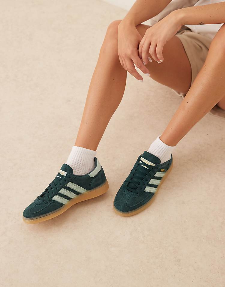 https://images.asos-media.com/products/adidas-originals-handball-spezial-sneakers-in-dark-green/207951658-1-darkgreen?$n_750w$&wid=750&fit=constrain