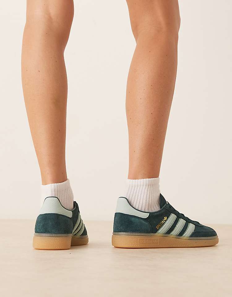 https://images.asos-media.com/products/adidas-originals-handball-spezial-sneakers-in-dark-green/207951658-5?$n_750w$&wid=750&fit=constrain