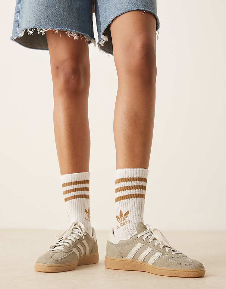 https://images.asos-media.com/products/adidas-originals-handball-spezial-sneakers-in-gray-and-white/207951782-3?$n_750w$&wid=750&fit=constrain