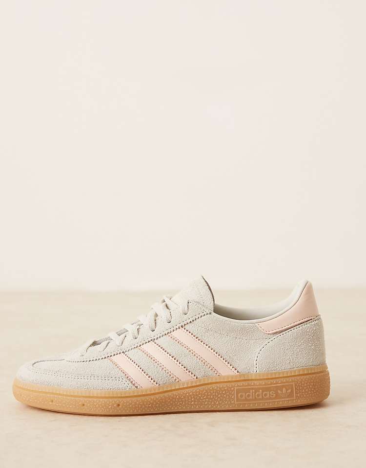 https://images.asos-media.com/products/adidas-originals-handball-spezial-sneakers-in-light-gray-and-pink/207951872-2?$n_750w$&wid=750&fit=constrain