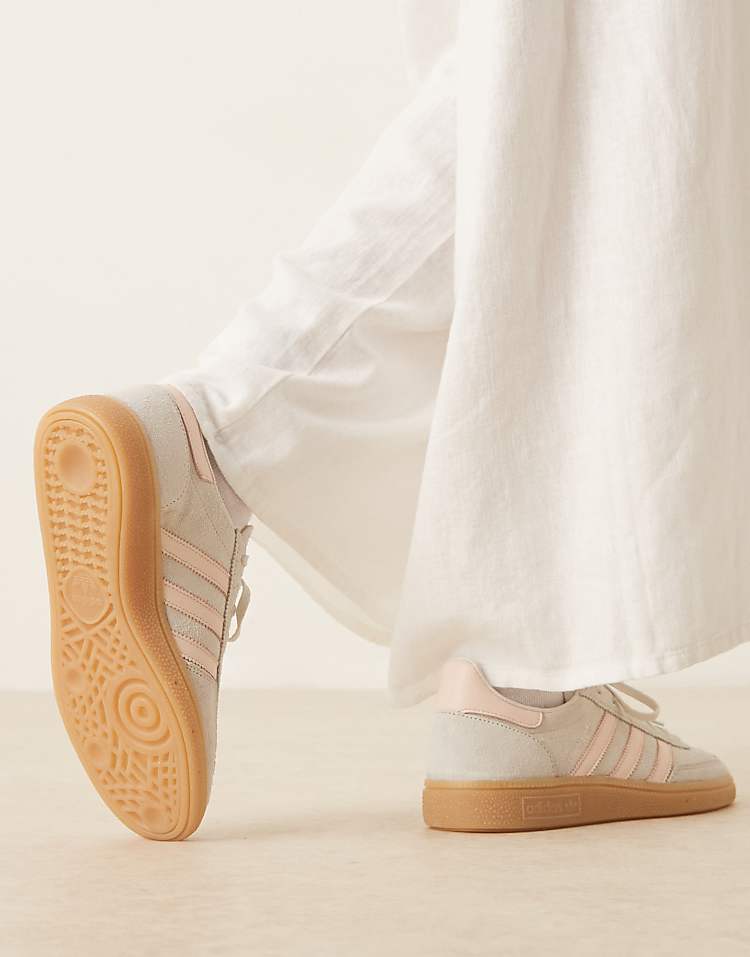 https://images.asos-media.com/products/adidas-originals-handball-spezial-sneakers-in-light-gray-and-pink/207951872-3?$n_750w$&wid=750&fit=constrain