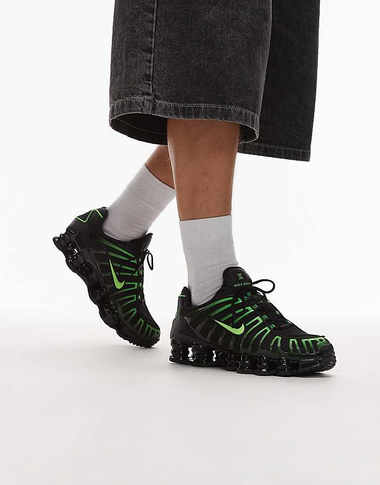 https://images.asos-media.com/products/nike-shox-tl-sneakers-in-black-and-green/207981712-1-black?$n_750w$&wid=750&fit=constrain