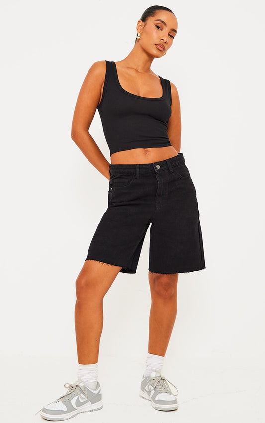 https://cdn-img.prettylittlething.com/2/0/7/d/207d6c6d85af023ce8a9d8109488f54a8ae2cad4_cnd0742_1.jpg