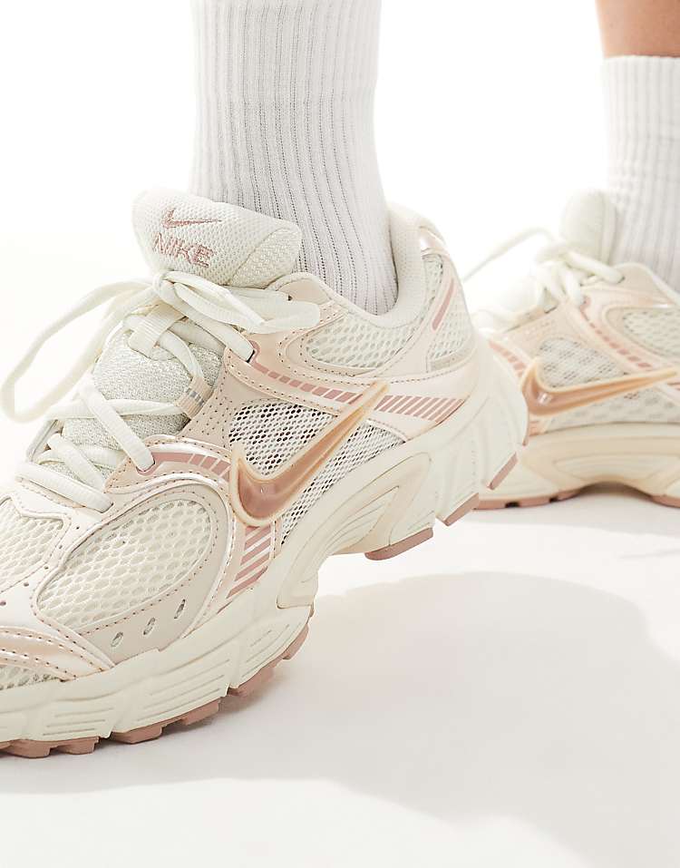 https://images.asos-media.com/products/nike-v5-rnr-sneakers-in-pink/208019469-3?$n_750w$&wid=750&fit=constrain