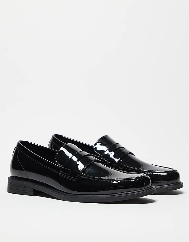 https://images.asos-media.com/products/asos-design-patent-penny-loafers-in-black/208132562-2?$n_750w$&wid=750&fit=constrain