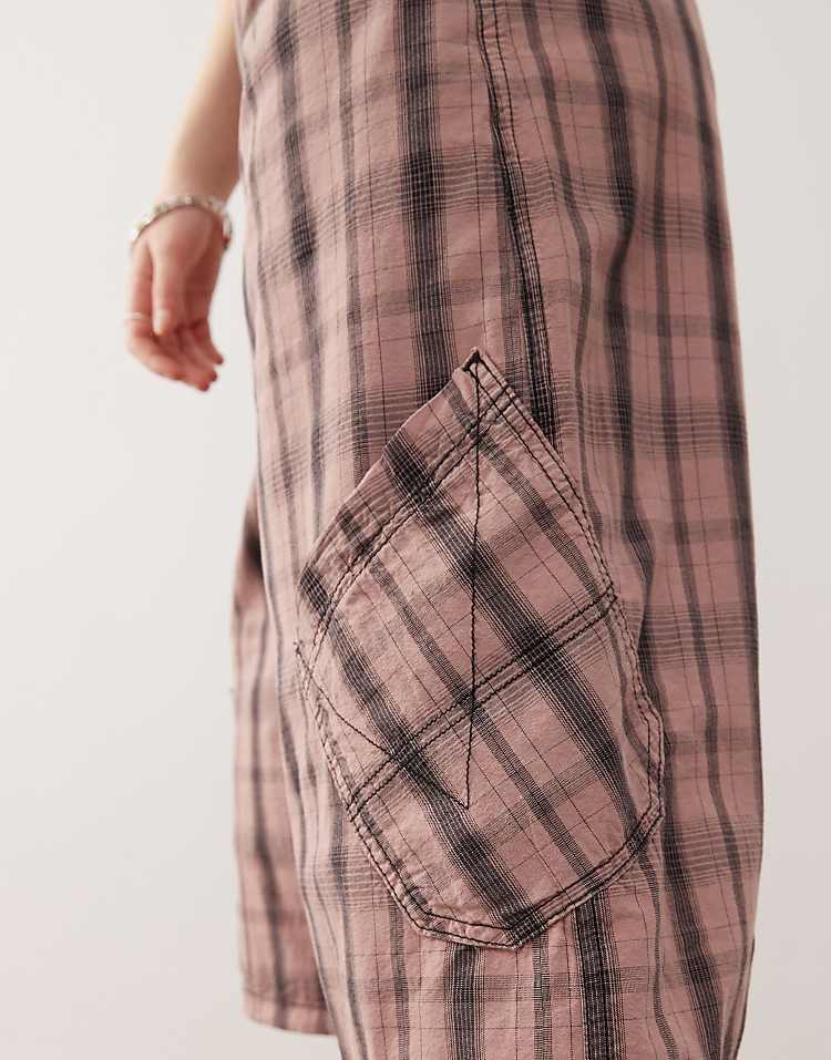 https://images.asos-media.com/products/collusion-baggy-longline-jorts-in-pink-plaid/208186275-4?$n_750w$&wid=750&fit=constrain