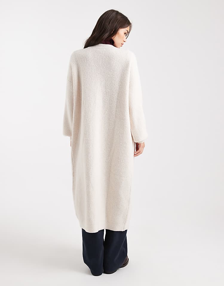https://images.asos-media.com/products/miss-selfridge-maxi-cardigan-in-oatmeal/208186578-4?$n_750w$&wid=750&fit=constrain