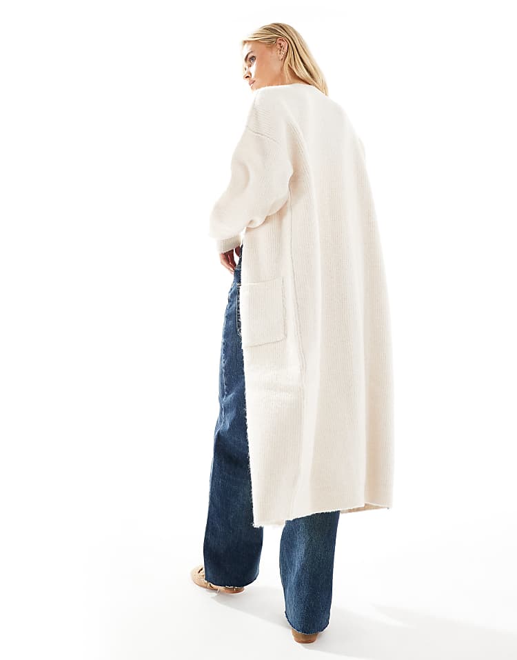 https://images.asos-media.com/products/miss-selfridge-petite-maxi-cardigan-in-oatmeal/208196991-4?$n_750w$&wid=750&fit=constrain
