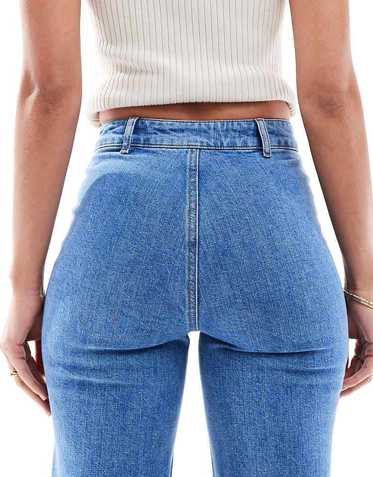 https://images.asos-media.com/products/miss-selfridge-patch-pocket-high-waist-70s-denim-flares/208263574-4?$n_750w$&wid=750&fit=constrain