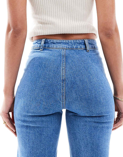 https://images.asos-media.com/products/miss-selfridge-patch-pocket-high-waist-70s-denim-flares/208263574-4?$n_750w$&wid=750&fit=constrain